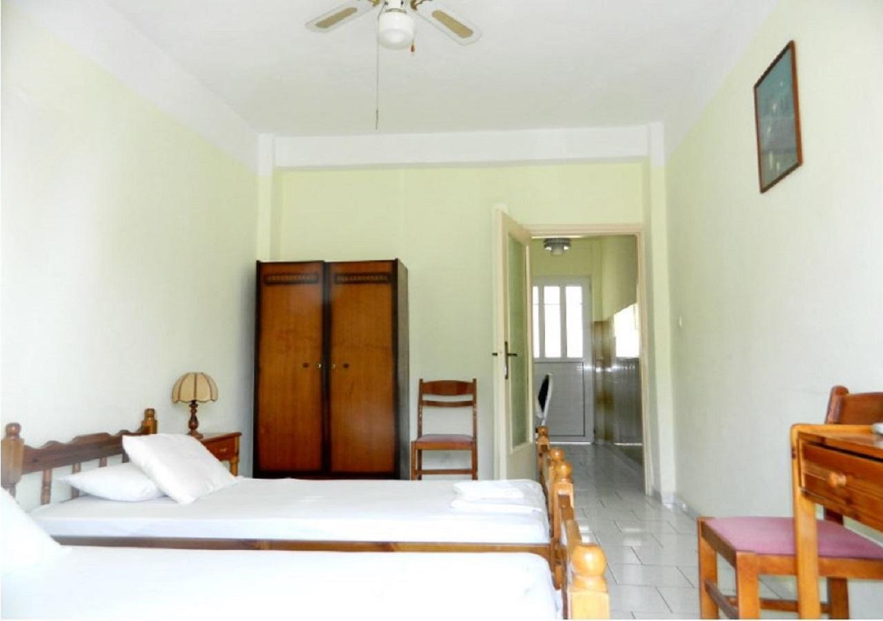 Logara'S Apartments Agia Efimia Extérieur photo